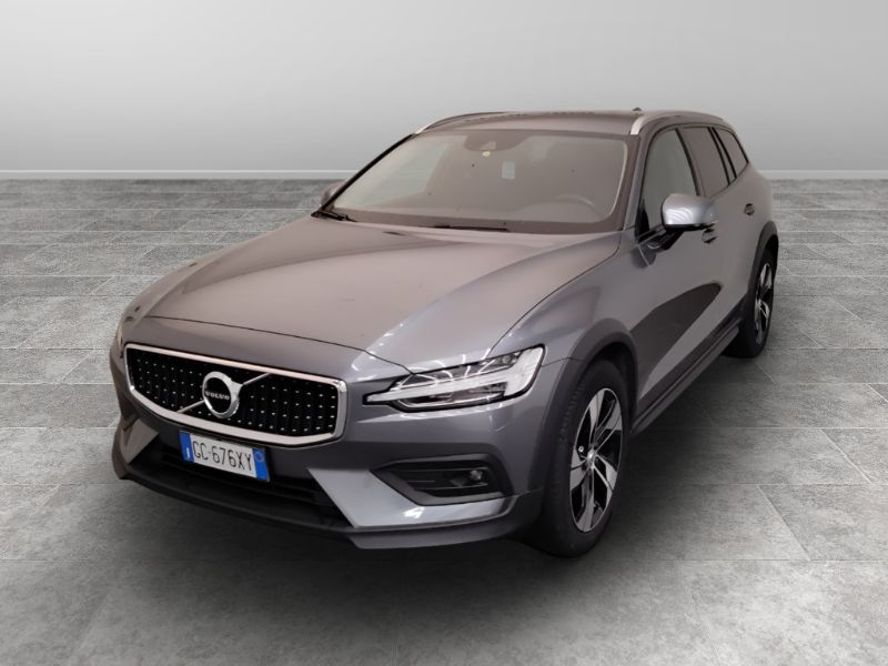 GuidiCar - VOLVO V60 CC (2018--->) 2020 V60 CC (2018-->) - V60 Cross Country B4 (d) AWD Geartronic B Usato