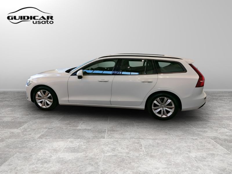 GuidiCar - VOLVO V60 (2018--->) 2021 V60 2.0 B4 Momentum Business auto Usato