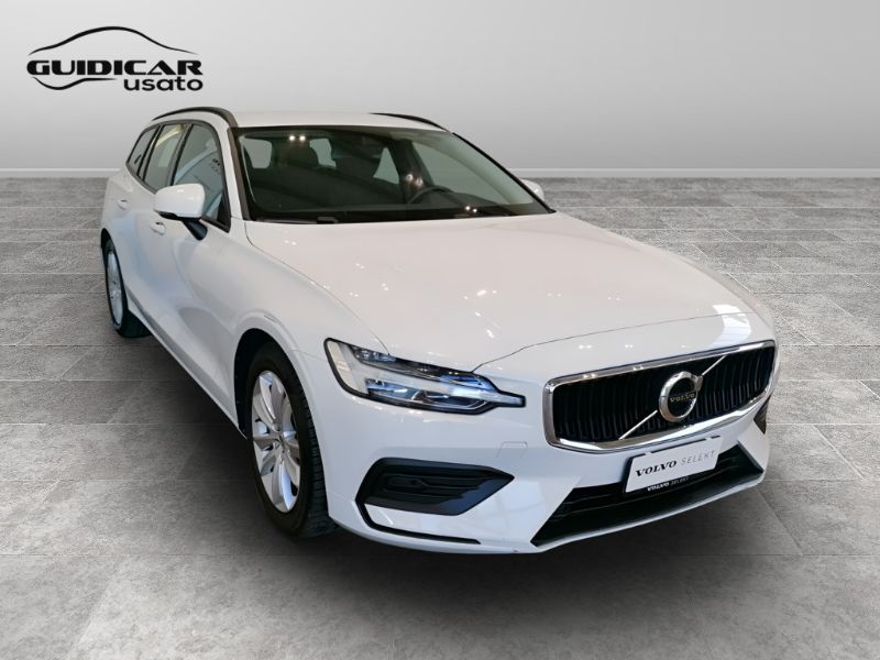 GuidiCar - VOLVO V60 (2018--->) 2021 V60 2.0 B4 Momentum Business auto Usato