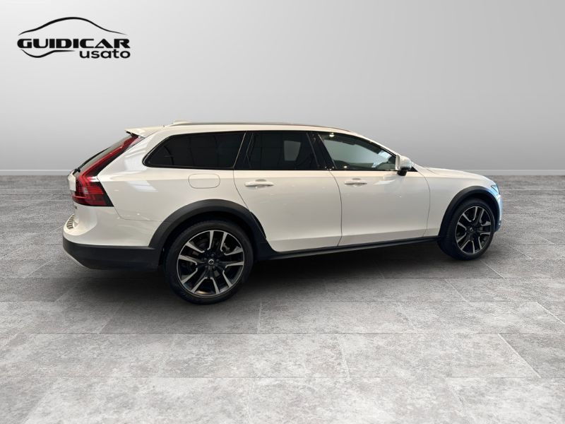 GuidiCar - VOLVO V90 2021 Cross Country 2023 V90 Cross Country 2.0 b4 Ultimate awd auto Usato