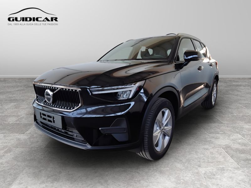 GuidiCar - VOLVO XC40 1 XC40 2.0 b3 Core auto Nuovo