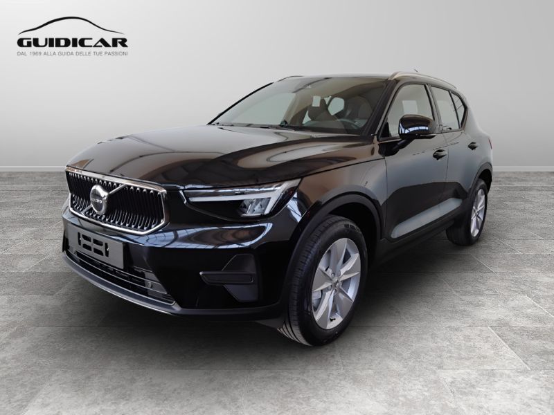 GuidiCar - VOLVO XC40 1 XC40 2.0 b3 Core auto Nuovo