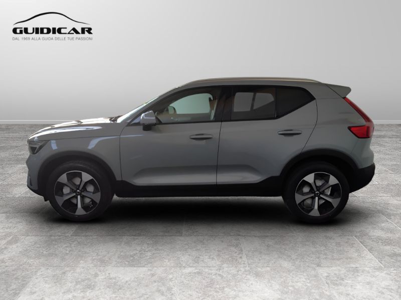 GuidiCar - VOLVO XC40 1 XC40 2.0 b3 Core auto Nuovo