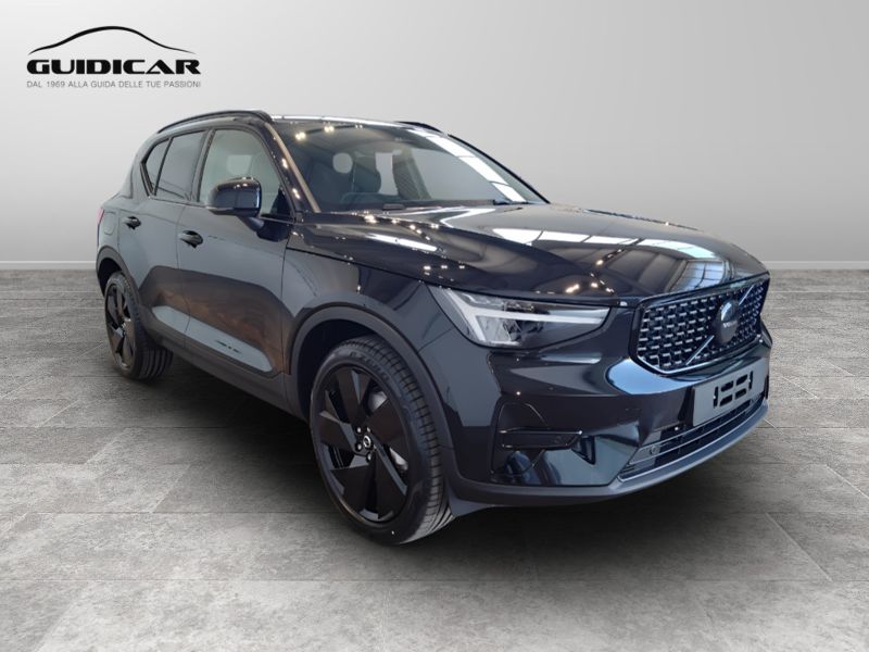 GuidiCar - VOLVO XC40 1 XC40 2.0 b3 Ultra Black Edition auto Nuovo