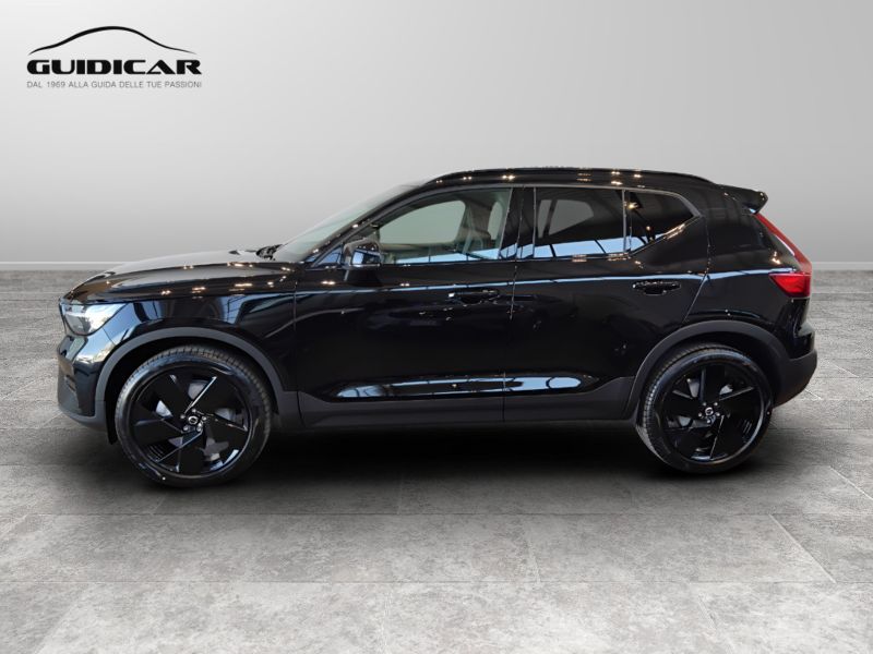 GuidiCar - VOLVO XC40 1 XC40 2.0 b3 Ultra Black Edition auto Nuovo