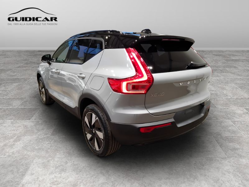 GuidiCar - VOLVO XC40 1 XC40 single motor extend.range Core rwd Nuovo