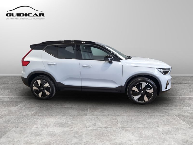 GuidiCar - VOLVO XC40 1 XC40 single motor extend.range Core rwd Nuovo