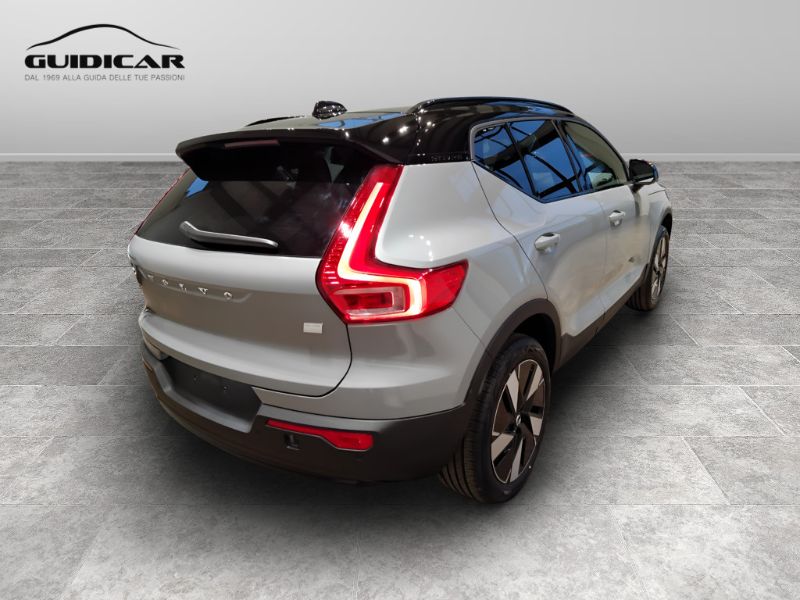 GuidiCar - VOLVO XC40 1 XC40 single motor extend.range Core rwd Nuovo