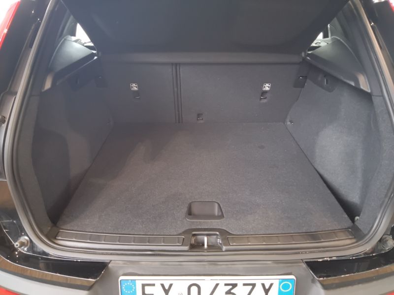 GuidiCar - VOLVO XC40 2019 XC40 1.5 t3 Business Plus my20 Usato