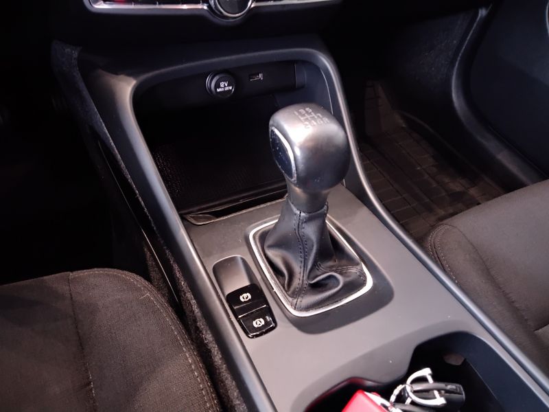 GuidiCar - VOLVO XC40 2019 XC40 1.5 t3 Business Plus my20 Usato