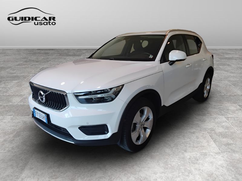 GuidiCar - VOLVO XC40 2019 XC40 1.5 t3 Momentum 163cv my20 Usato