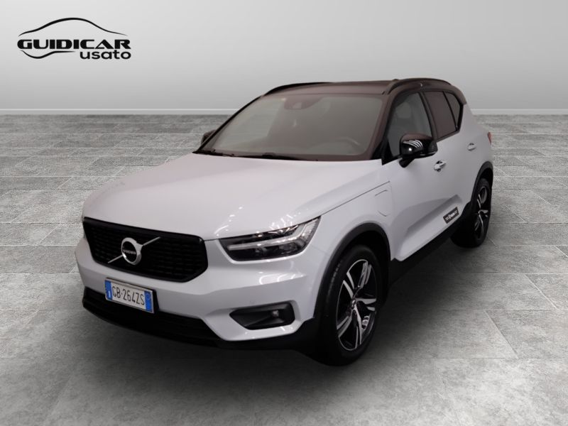 GuidiCar - VOLVO XC40 2020 XC40 1.5 T5 plug-in-hybrid R-design auto my21 Usato