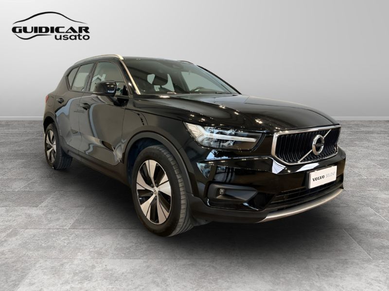 GuidiCar - VOLVO XC40 (2017--->) 2021 XC40 2.0 d3 Momentum Pro auto my21 Usato