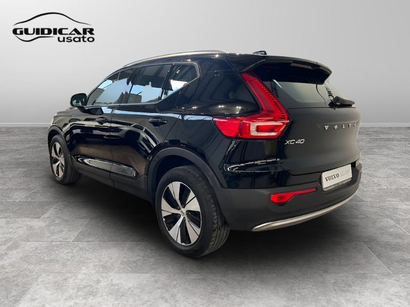 GuidiCar - VOLVO XC40 (2017--->) 2021 XC40 2.0 d3 Momentum Pro auto my21 Usato