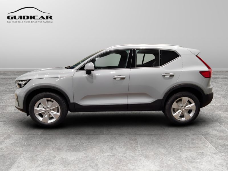 GuidiCar - VOLVO XC40 1 XC40 Core B4 AUT Nuovo