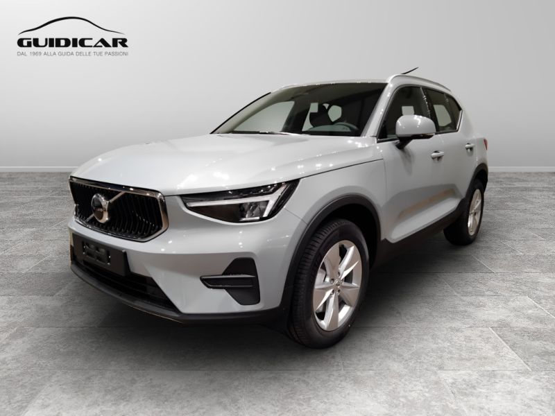 GuidiCar - VOLVO XC40 1 XC40 Core B4 AUT Nuovo