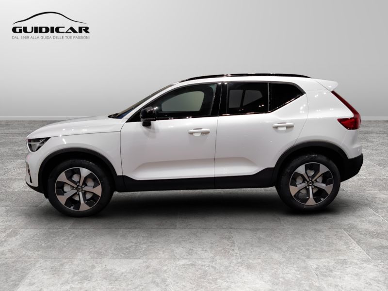 GuidiCar - VOLVO XC40 1 XC40 ULTIMATE DARK B3 AUT Nuovo