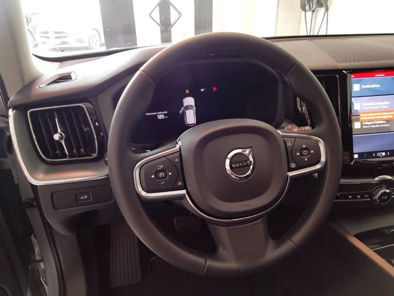 GuidiCar - VOLVO XC6 2024 XC60 CORE B4 AUT Aziendale