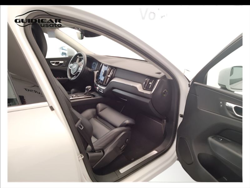 GuidiCar - VOLVO XC60 2017 XC60 2.0 D4 Inscription awd geartronic Usato