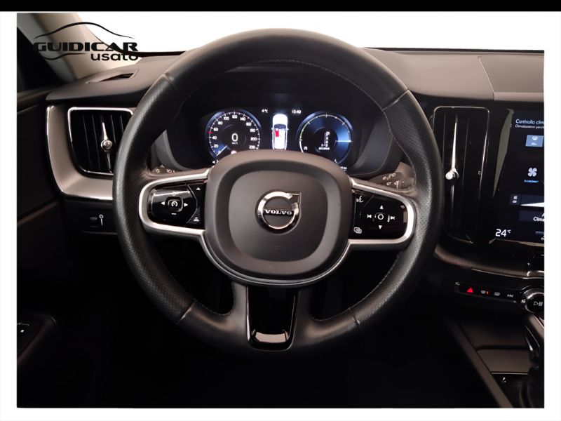 GuidiCar - VOLVO XC60 2017 XC60 2.0 D4 Inscription awd geartronic Usato