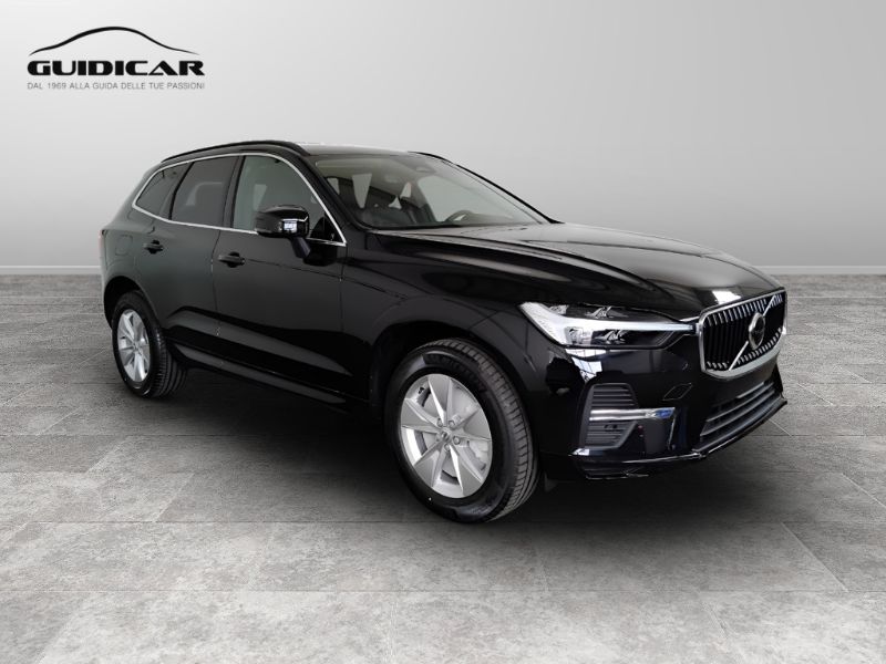 GuidiCar - VOLVO N.XC60 1 XC60 2.0 b4 Core auto Nuovo