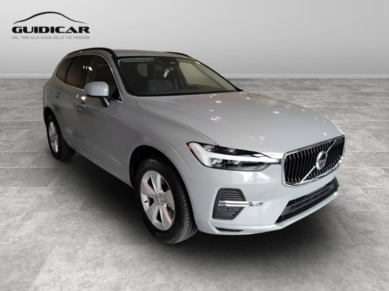 GuidiCar - VOLVO N.XC60 1 XC60 2.0 b4 Core auto Nuovo