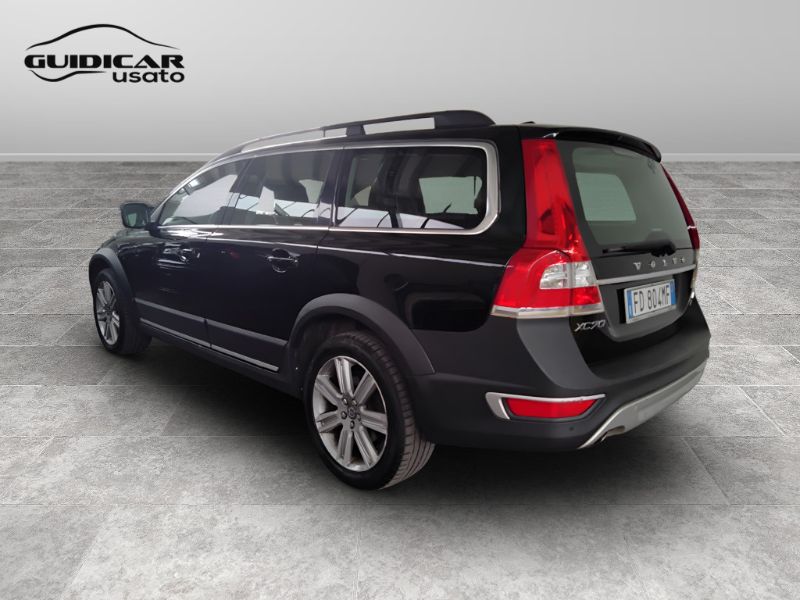 GuidiCar - VOLVO XC70 III 2007 2016 XC70 2.4 d4 Momentum awd 181cv geartronic E6 Usato