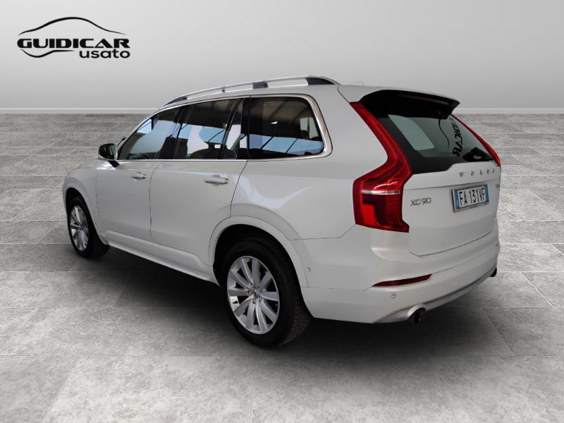 GuidiCar - VOLVO XC90 II 2015 2015 XC90 2.0 D5 Momentum awd geartronic Usato