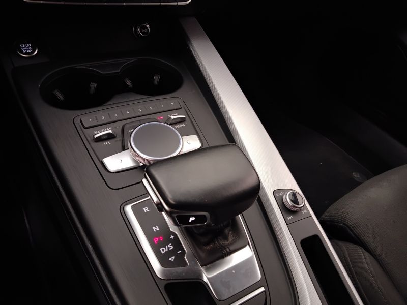 GuidiCar - AUDI A4 2019 A4 Avant 40 2.0 g-tron Sport 170cv s-tronic Usato