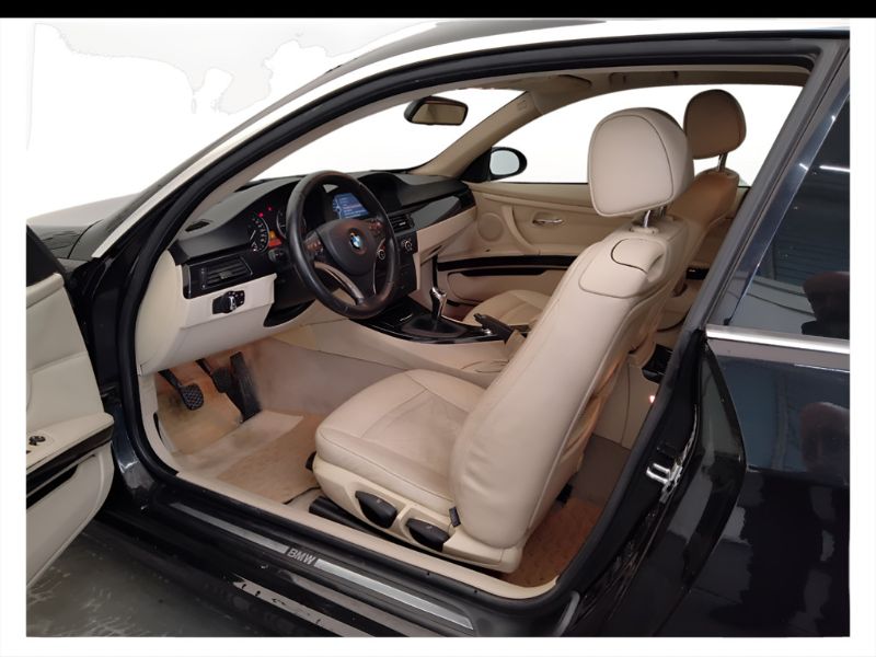 GuidiCar - BMW Serie 3 2009 320d Coupe Attiva 177cv Usato