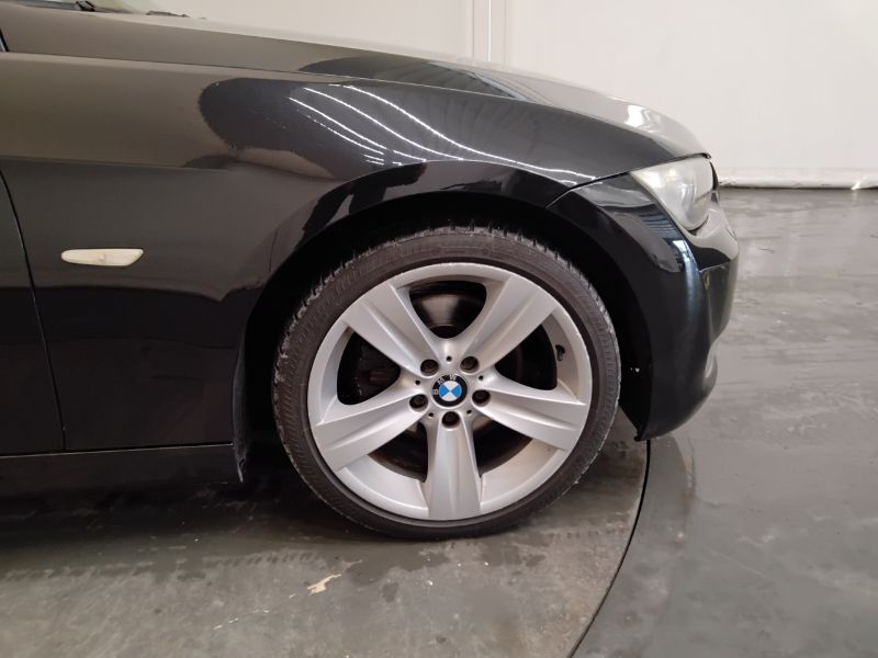 GuidiCar - BMW Serie 3 2009 320d Coupe Attiva 177cv Usato