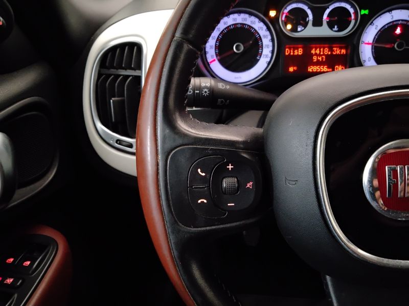 GuidiCar - FIAT 500 2014 500L 1.3 mjt Trekking 85cv Usato