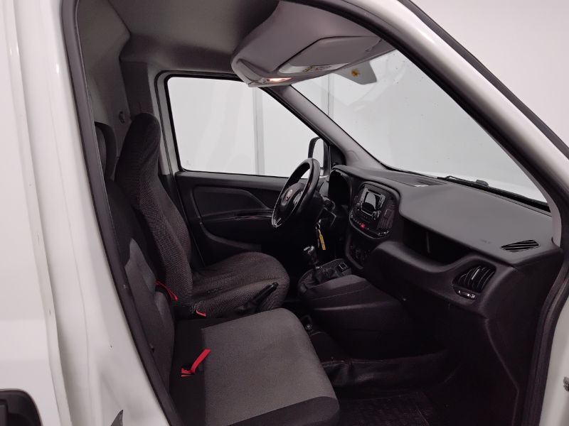 GuidiCar - FIAT Doblo 2017 doblò cargo 1.6 mjt 16v maxi 105cv SX 3p.ti E6 Usato