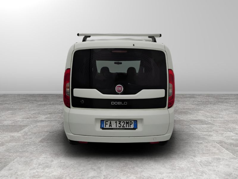 GuidiCar - FIAT Doblo 2015 Doblo 1.4 tjt 16v Lounge 120cv Usato