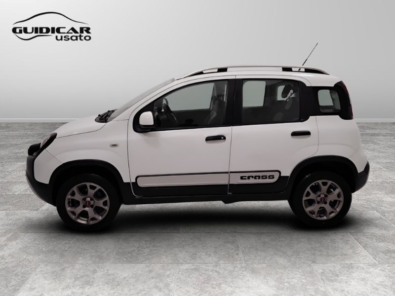 GuidiCar - FIAT Panda 2015 Panda 1.3 mjt 16v Cross 4x4 s&s 95cv Usato