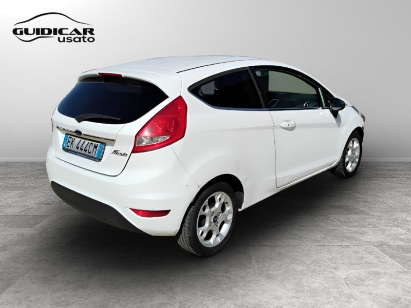 GuidiCar - FORD Fiesta 2012 Fiesta 3p 1.2 16v Titanium c/esp E5 Usato