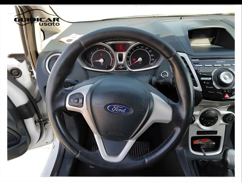 GuidiCar - FORD Fiesta 2012 Fiesta 3p 1.2 16v Titanium c/esp E5 Usato
