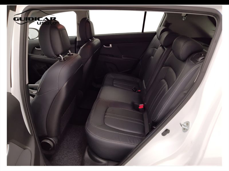 GuidiCar - KIA sportage 2015 Sportage 1.7 crdi High Tech stop&go 2wd E6 Usato