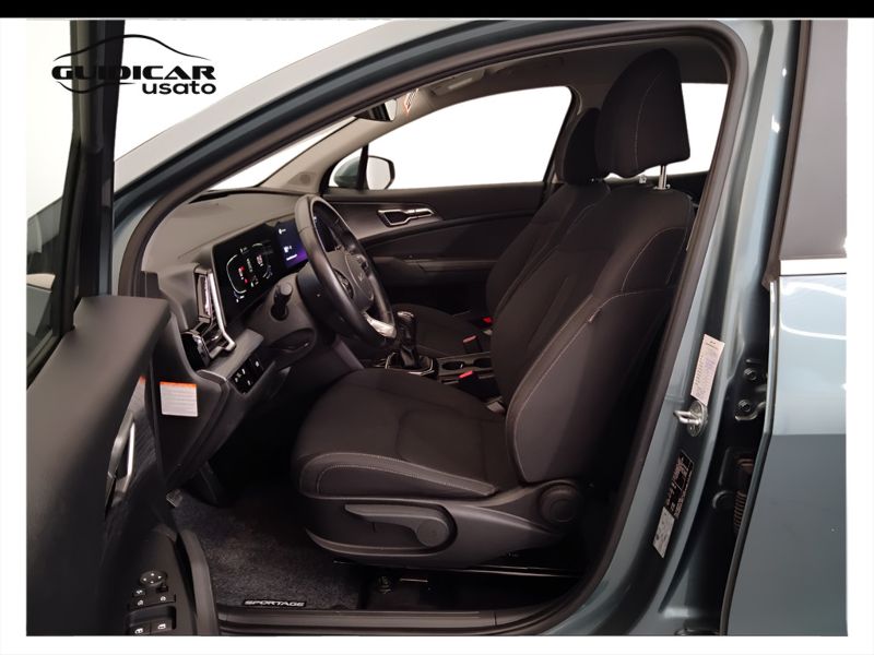 GuidiCar - KIA sportage 2022 Sportage 1.6 tgdi mhev Business Usato