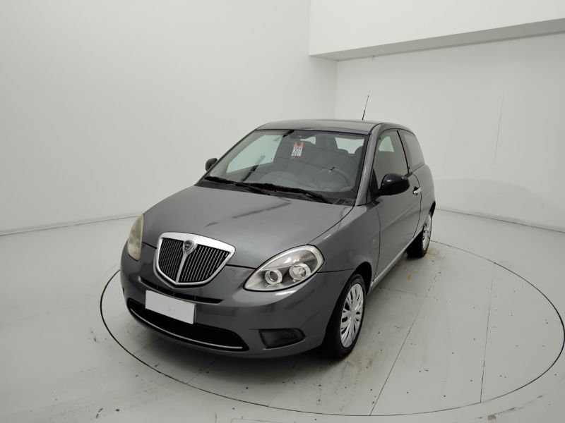 GuidiCar - LANCIA Ypsilon II 2007 2011 Ypsilon 1.2 8v Diva 69cv Usato