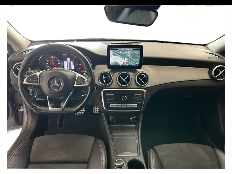 GuidiCar - Mercedes CLA 2019 CLA 200 d Premium 4matic auto FL Usato