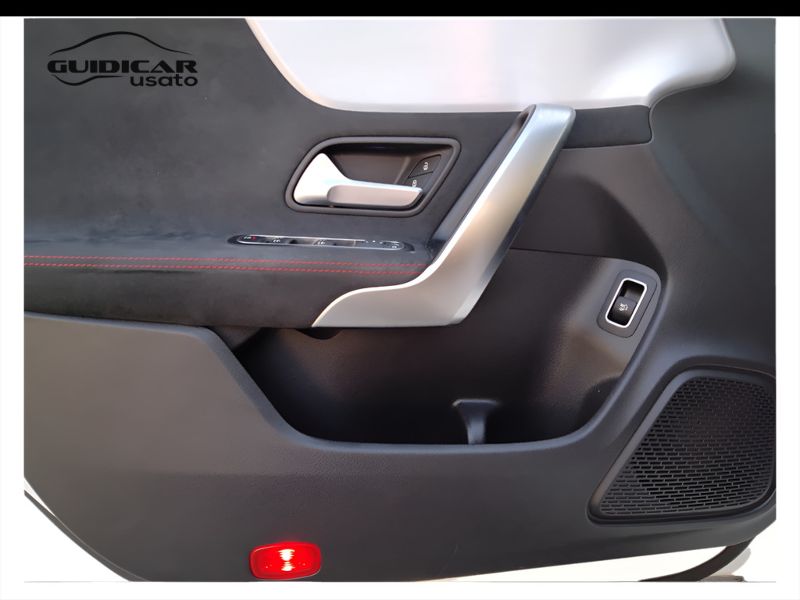 GuidiCar - Mercedes CLA 2021 CLA Shooting Brake 200 d Premium 4matic auto Usato