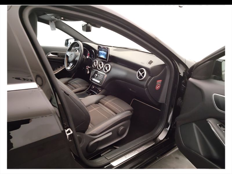 GuidiCar - Mercedes Classe a 2015 A 180 d Sport auto my16 Usato