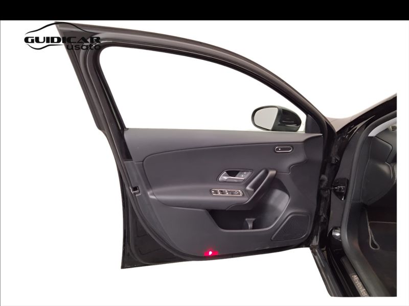 GuidiCar - Mercedes Classe a 2024 A 180 d Advanced auto Usato