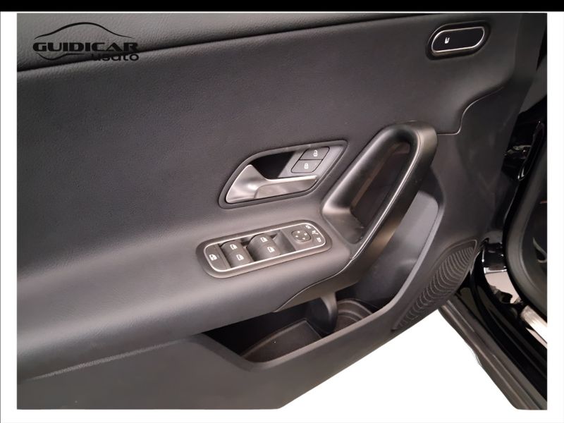 GuidiCar - Mercedes Classe a 2024 A 180 d Advanced auto Usato