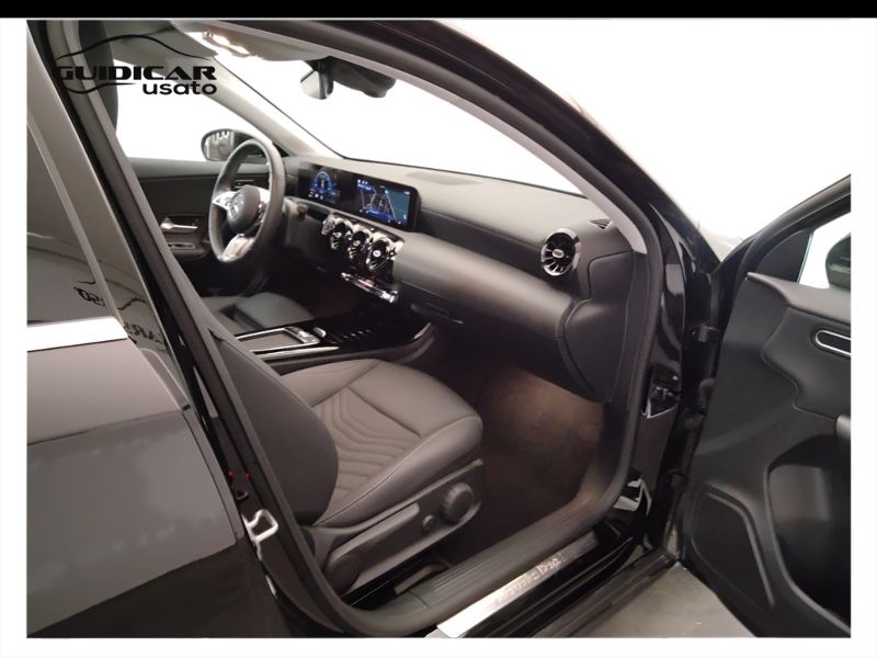 GuidiCar - Mercedes Classe a 2024 A 180 d Advanced auto Usato