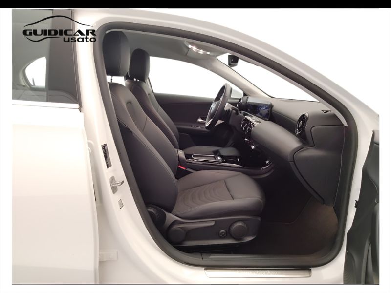 GuidiCar - Mercedes Classe a 2024 A 180 d Advanced auto Usato