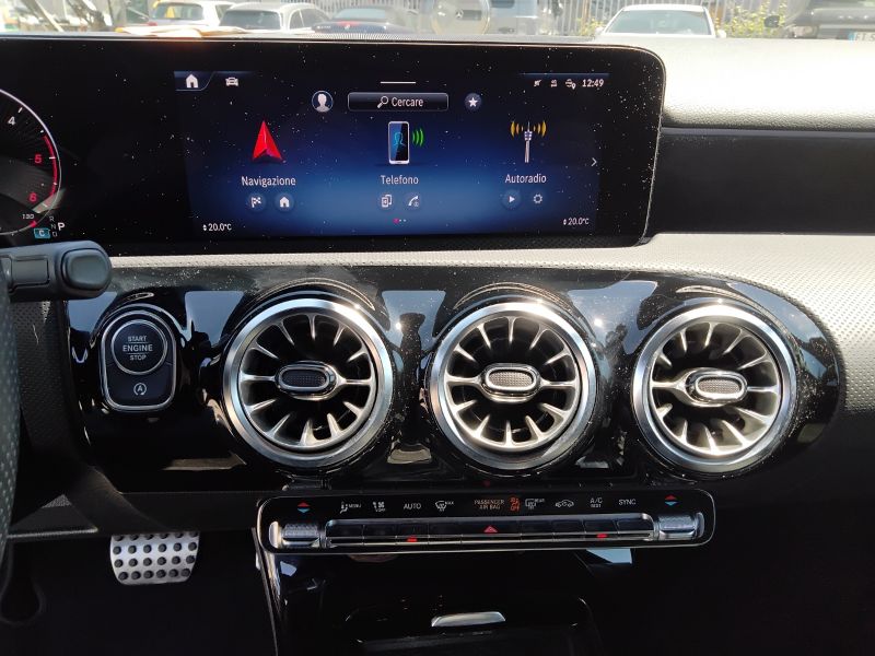 GuidiCar - Mercedes Classe a 2023 A 180 d Advanced Plus AMG Line auto Usato