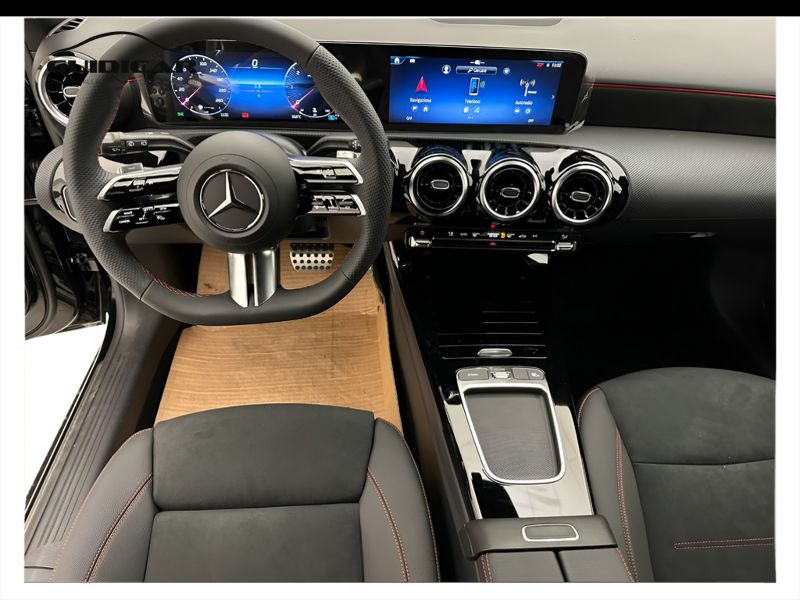 GuidiCar - MERCEDES BENZ Classe a 1 A 180 d Automatic AMG Line ADVANCED Nuovo