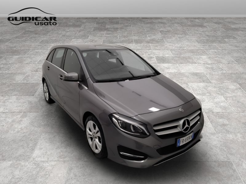 GuidiCar - Mercedes Classe b 2018 B 180 d (cdi) Executive auto FL E6 Usato